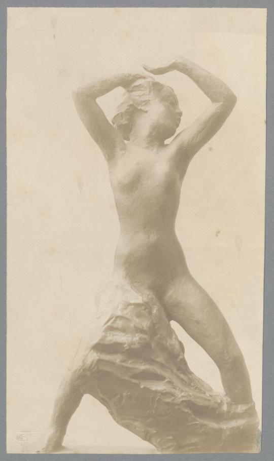 Kleine Amazone mit flacher Plinthe, 1912, Bronze