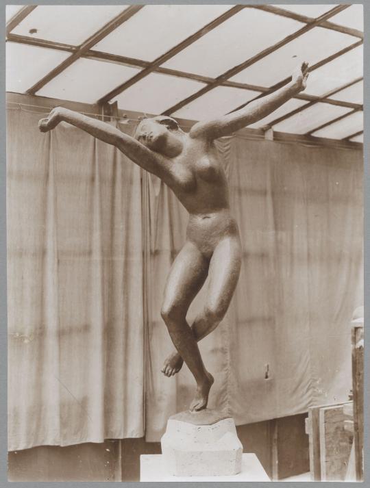 Brunnentänzerin, 1922, Bronze