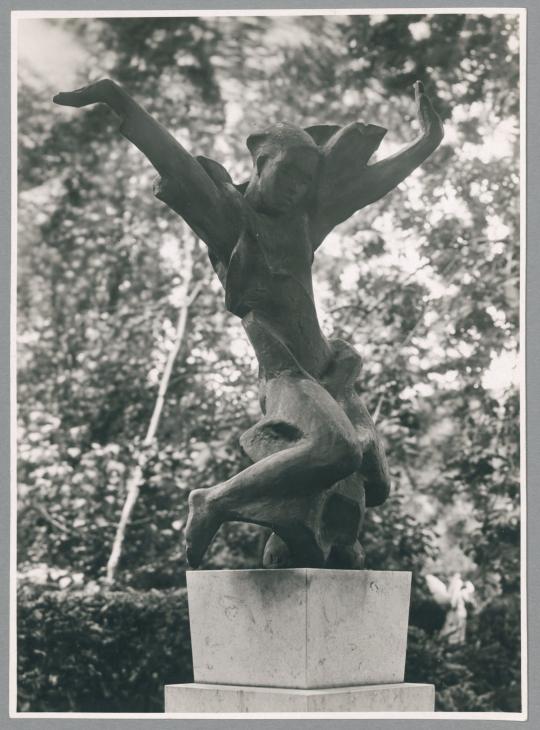 Genius, Grabmal Ferruccio Busoni, Detail, 1922/25, Bronze