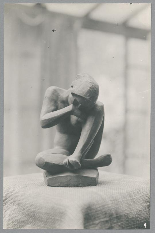 Hockende, 1923, Bronze