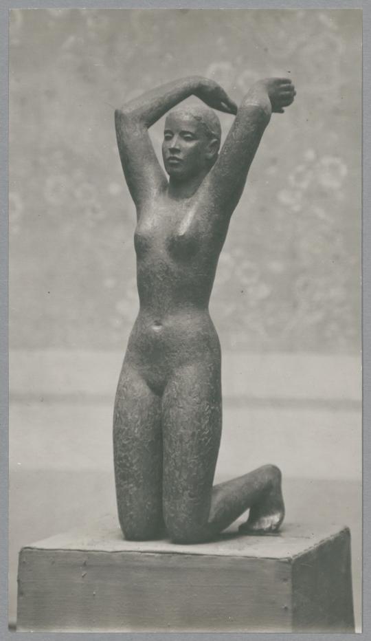 Kniende, 1923/24, Bronze