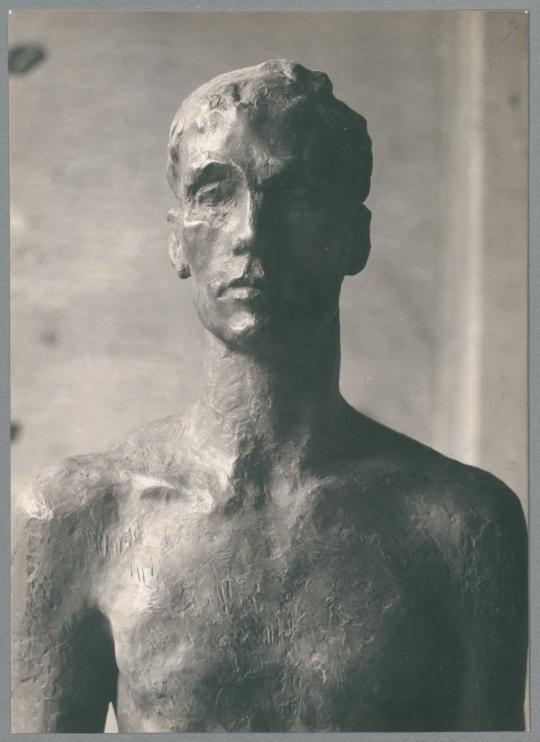 Junger Mann, Detail, 1927/28, Bronze