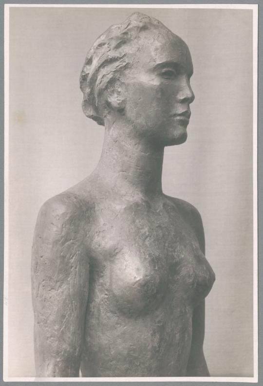 Stehende Frau, Detail, 1930, Bronze