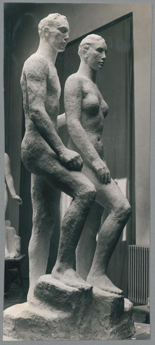 Emporsteigendes Menschenpaar, 1931/32, Gips