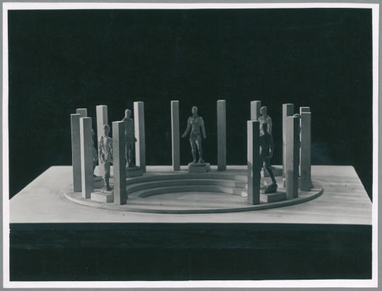 Entwurfsmodell für den Ring der Statuen für Frankfurt am Main, Rothschildpark, 1936, Gips