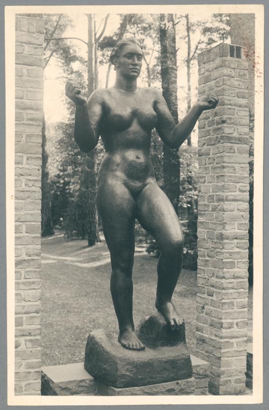 Aufsteigende Frau, 1935, Bronze