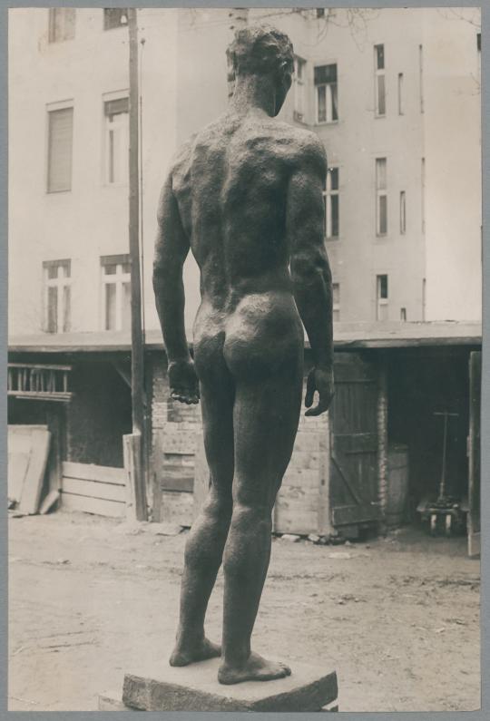 Stehender Jüngling, 1938/39, Bronze