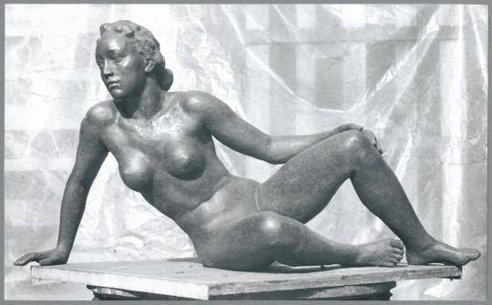 Liegende Frau I, 1939/41, Bronze