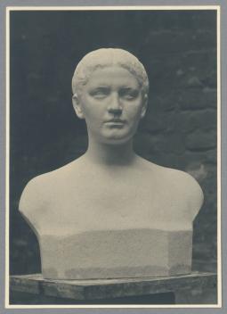 Porträt Lucie Höflich, 1912, Marmor