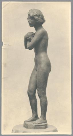Mädchenfigur, 1912, Bronze