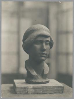 Porträt Leonore Kolbe, 1921, Terrakotta