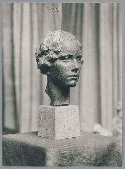 Porträt Leonore von Keudell, 1924, Bronze