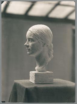 Porträt Lydia Andrussova, 1928, Gips