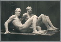 Ruhende Männer, 1939/42, Gips