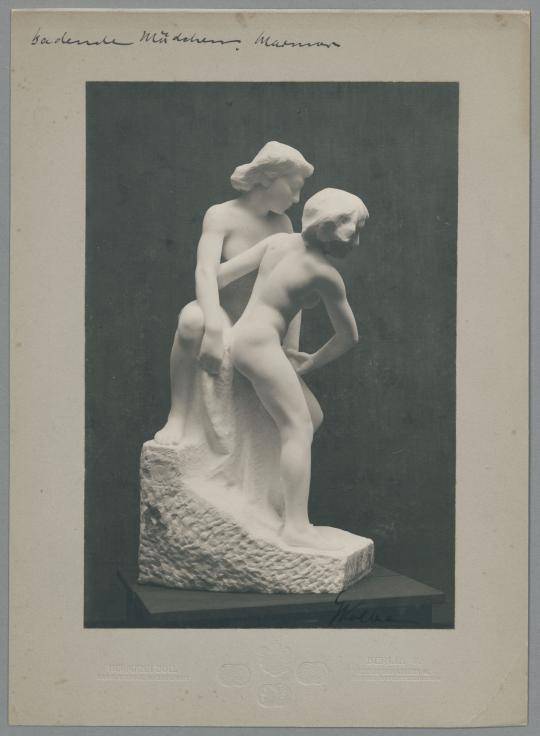 Badende Mädchen, 1907/08, Marmor