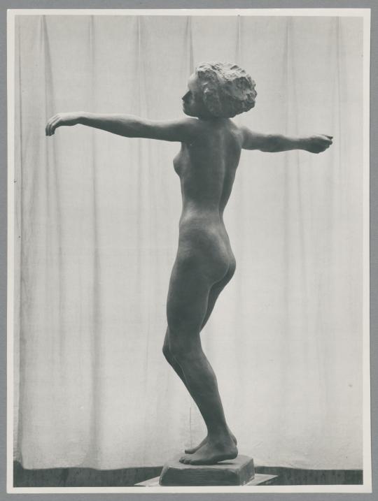 Tänzerin, 1911/12, Gips, farbig gefasst