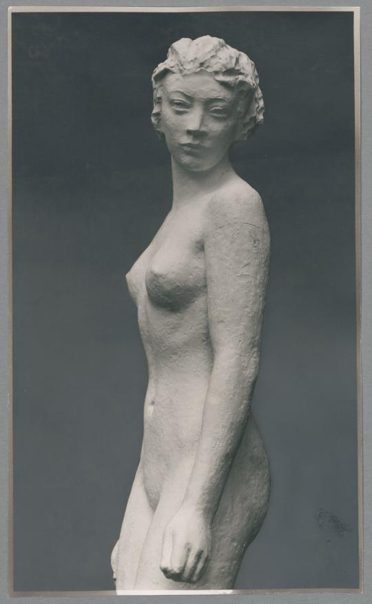 Stehende Frau I, Detail, 1915, Gips