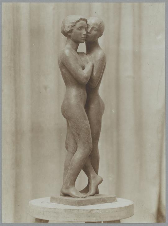Junges Menschenpaar, 1919, Bronze