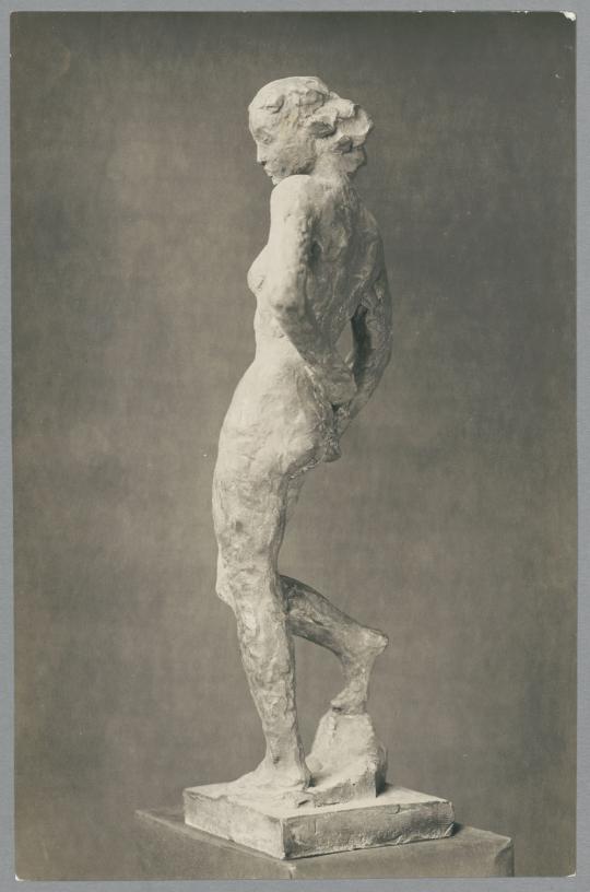 Statuette, 1925, Gips