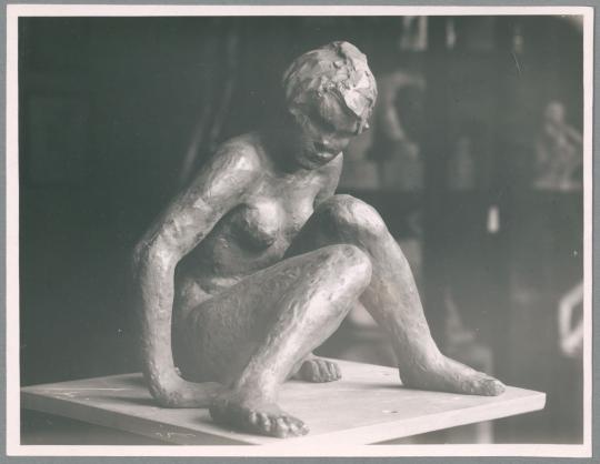 Sitzende, 1928, Bronze