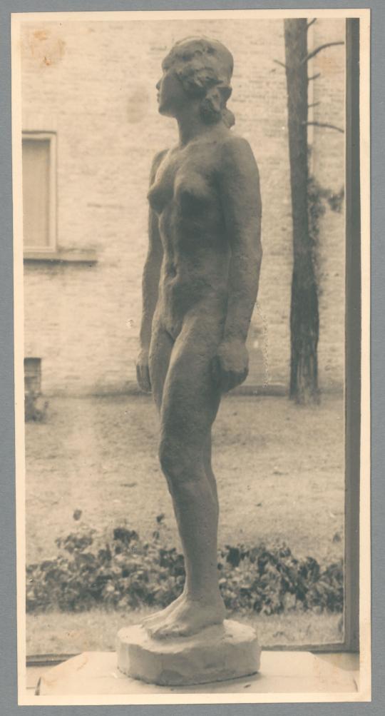 Junges Mädchen, 1929, Gips