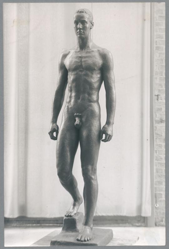 Herabschreitender, 1941, Bronze