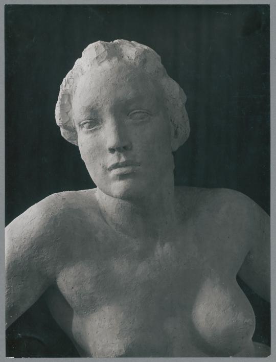 Liegende Frau I, Detail, 1939/41, Gips