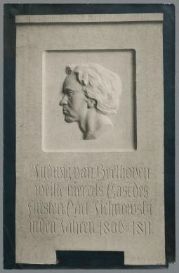 Porträtrelief Ludwig van Beethoven, 1911, Stein