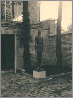 Junger Mann, 1927/28, Bronze