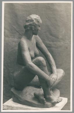 Sitzende, 1929, Bronze